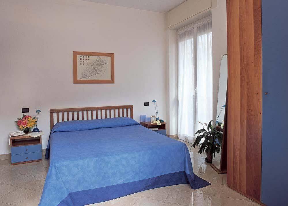 Residenza Adelaide Aparthotel Finale Ligure Exterior photo